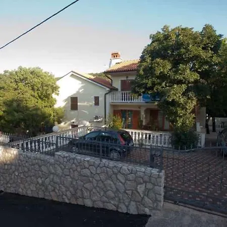 Apartment In 43077 Povile