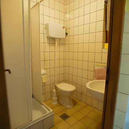 In 43077 Apartment